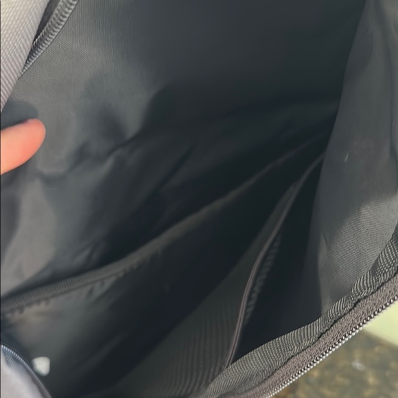 Carhartt Gray Crossbody Sling Bag (NWT) - Picture 8 of 11